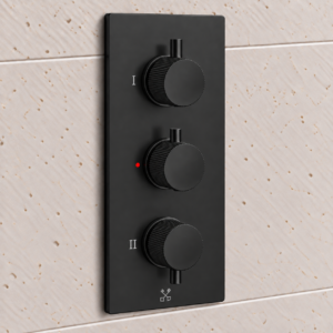 Fluted Vertical 3 Outlet Shower Valve
